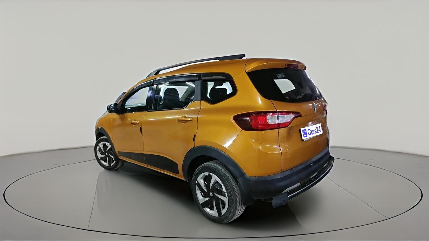 2022 Renault TRIBER RXT, Petrol, Manual, 48,800 km, exterior