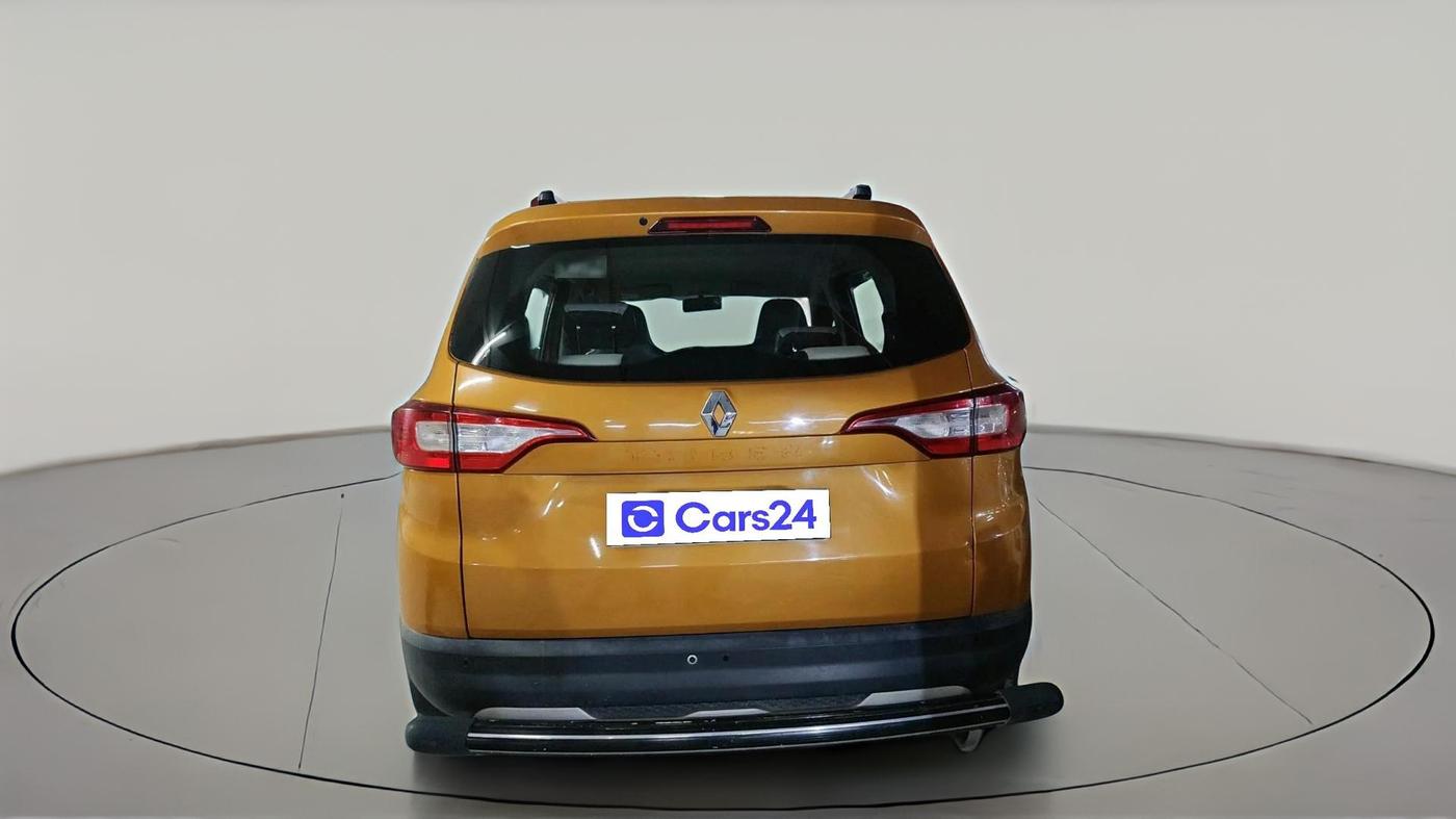 2022 Renault TRIBER RXT, Petrol, Manual, 48,800 km, exterior