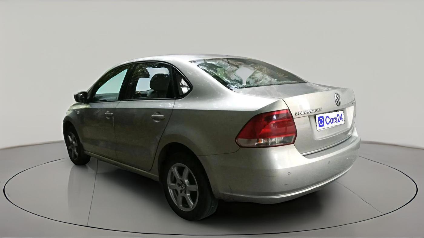 2013 Volkswagen Vento HIGHLINE DIESEL 1.6, Diesel, Manual, 1,35,001 km, exterior