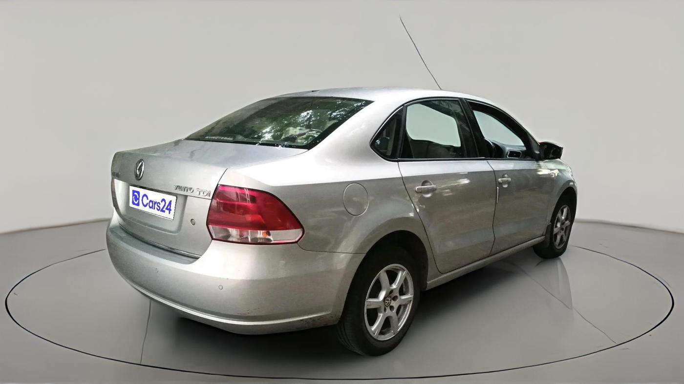 2013 Volkswagen Vento HIGHLINE DIESEL 1.6, Diesel, Manual, 1,35,001 km, exterior