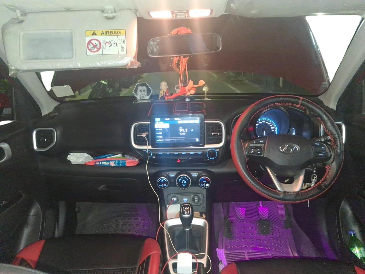 2020 Hyundai VENUE SX 1.4 CRDI, Diesel, Manual, 37,119 km, interior
