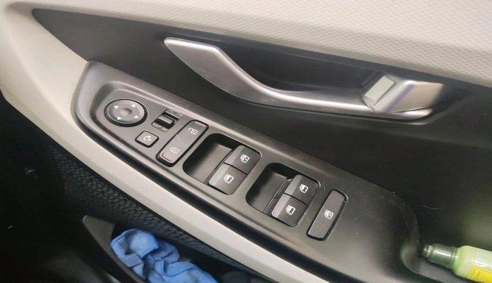 2022 Hyundai Creta SX 1.5 PETROL, Petrol, Manual, 31,453 km, interior