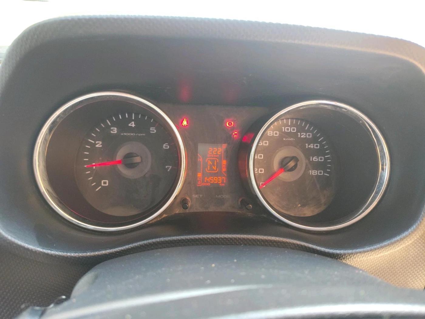 2016 Mahindra TUV300 T8, Diesel, Manual, 1,45,937 km, interior