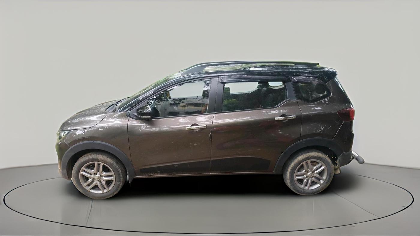 2021 Renault TRIBER RXZ, Petrol, Manual, 55,568 km, exterior