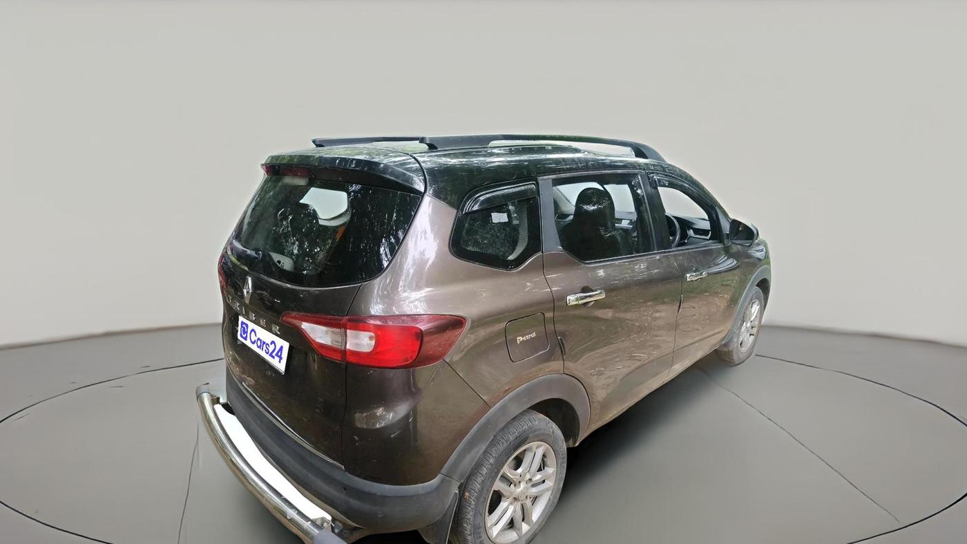 2021 Renault TRIBER RXZ, Petrol, Manual, 55,568 km, exterior