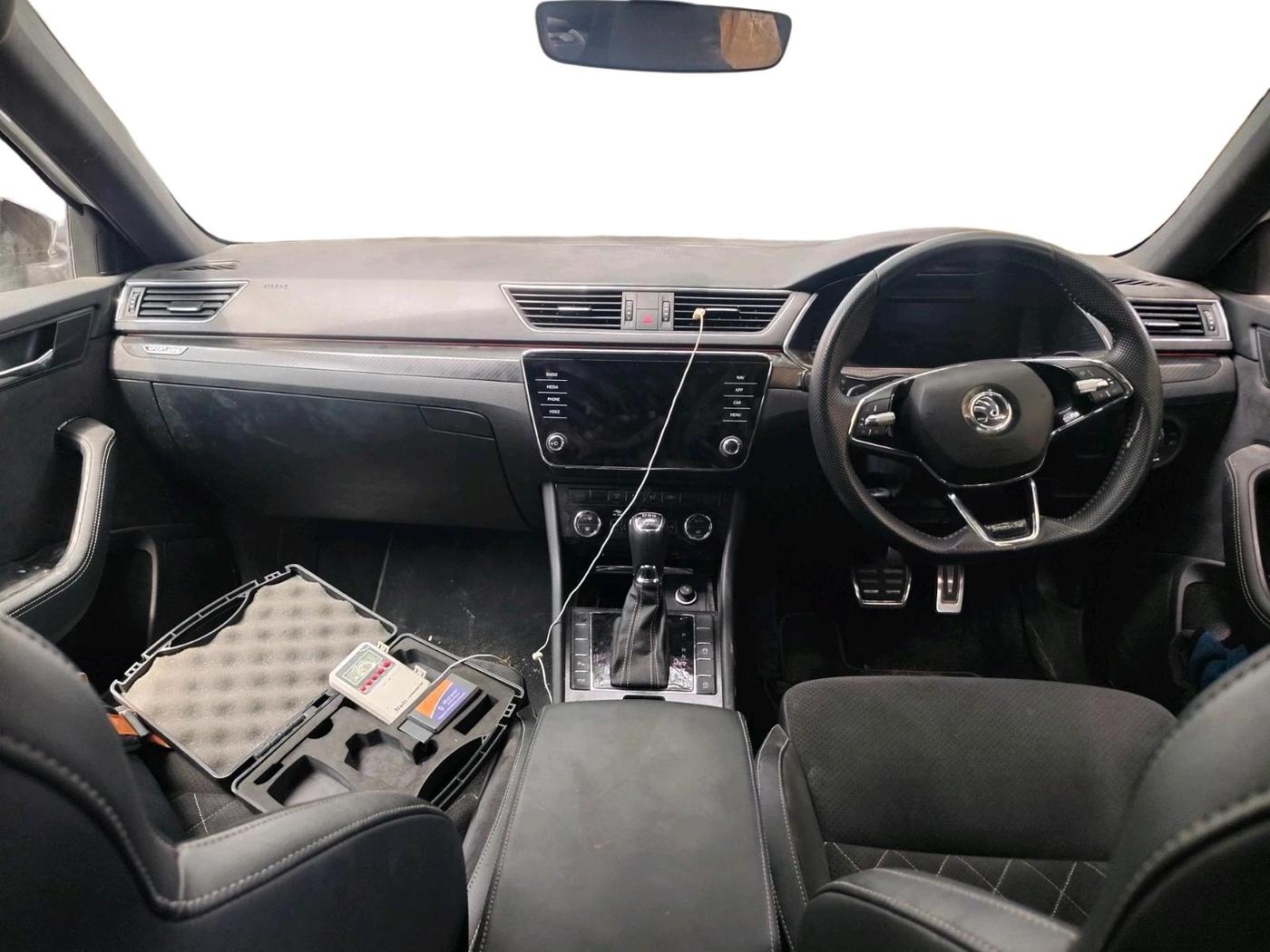 2022 Skoda Superb SPORTLINE AT, Petrol, Automatic, 20,064 km, interior