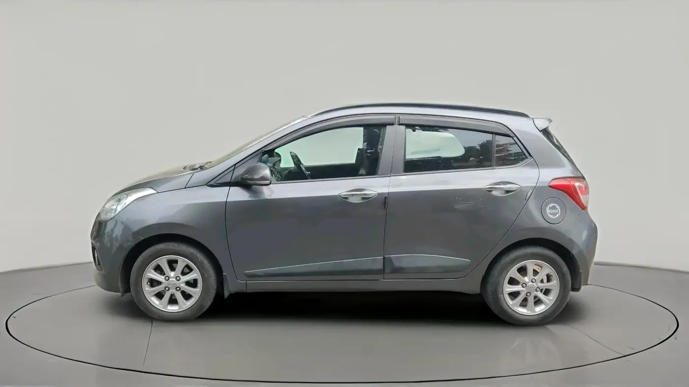 2014 Hyundai Grand i10 SPORTZ AT 1.2 KAPPA VTVT, Petrol, Automatic, 63,723 km, exterior