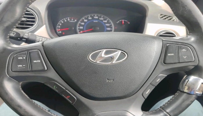 2014 Hyundai Grand i10 SPORTZ AT 1.2 KAPPA VTVT, Petrol, Automatic, 63,723 km, interior