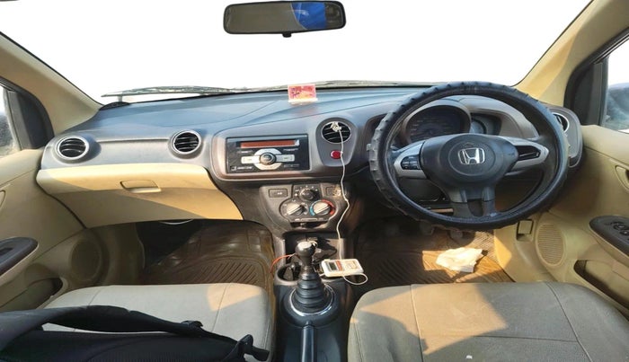 2013 Honda Amaze 1.5L I-DTEC S, Diesel, Manual, 2,24,229 km, interior
