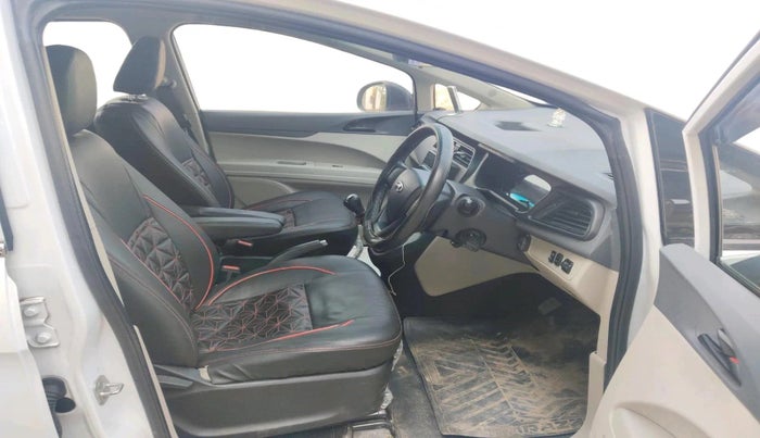 2023 Mahindra MARAZZO M2 7STR, Diesel, Manual, 35,824 km, interior