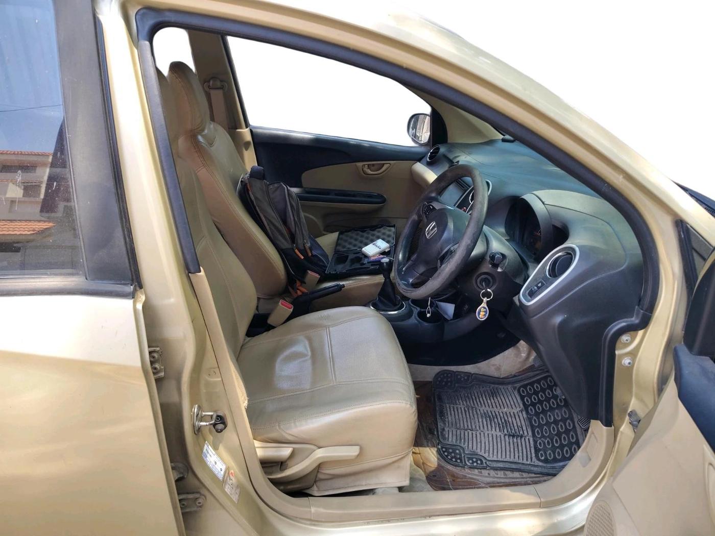 2014 Honda Mobilio 1.5L I-VTEC V, Petrol, Manual, 66,404 km, interior