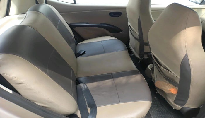 2010 Hyundai i10 MAGNA 1.2, Petrol, Manual, 40,878 km, interior