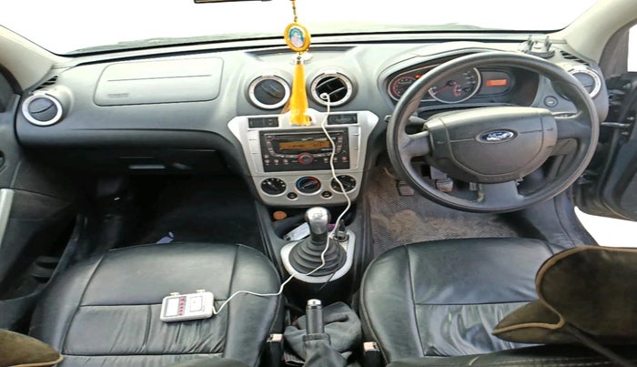 2013 Ford Figo TITANIUM 1.2 PETROL, Petrol, Manual, 1,07,403 km, interior