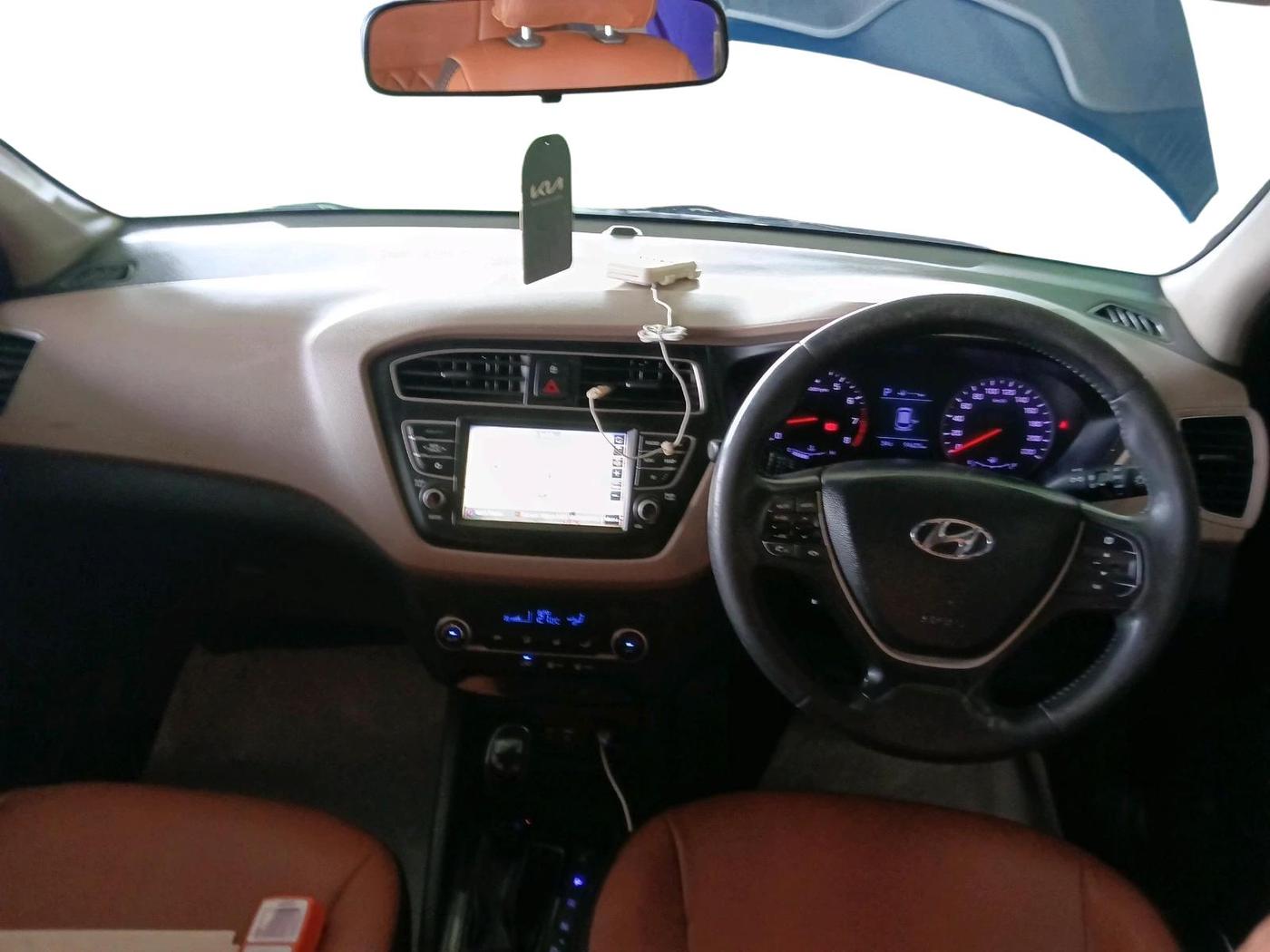 2019 Hyundai Elite i20 ASTA (O) CVT, Petrol, Automatic, 94,623 km, interior