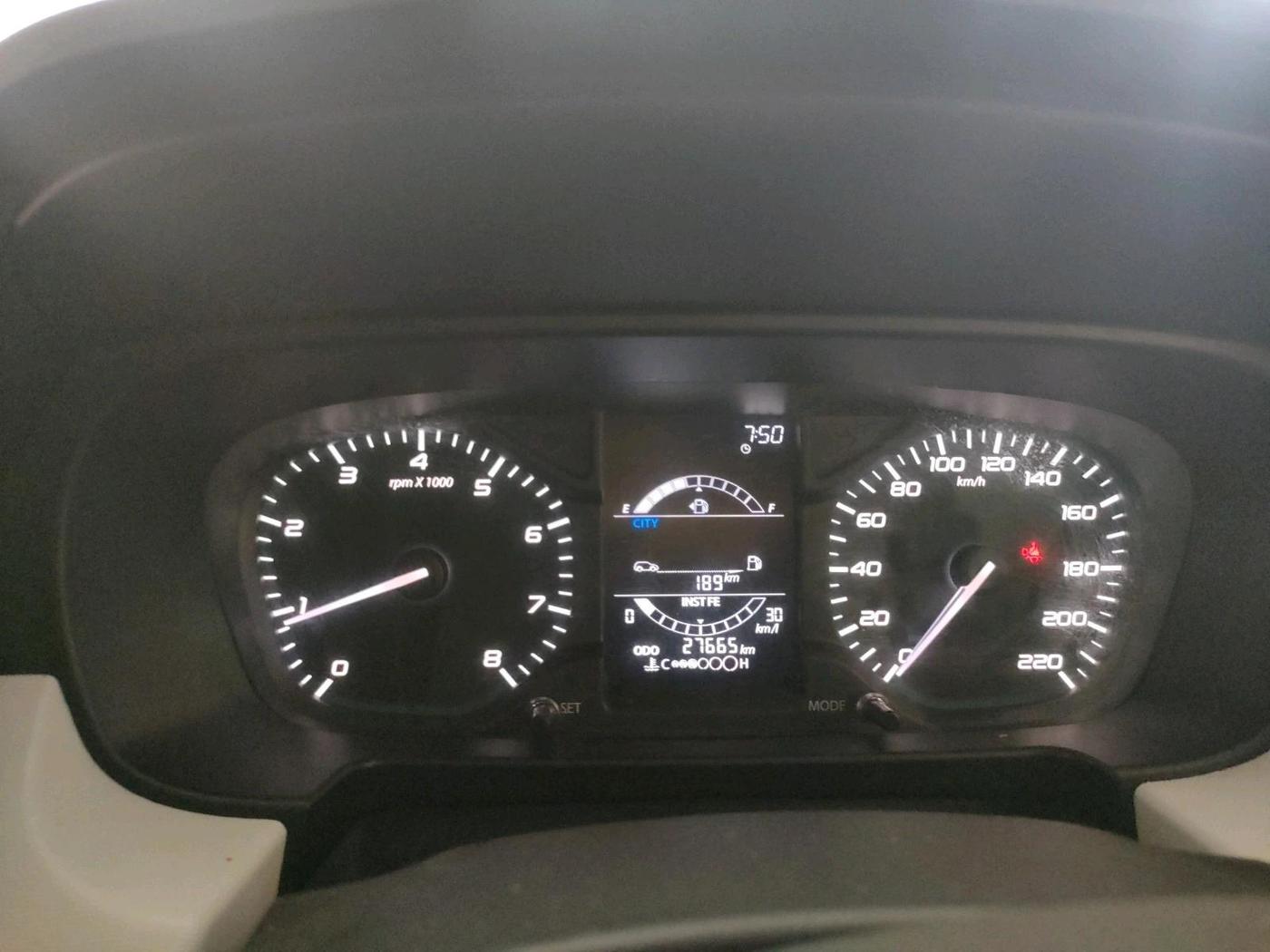 2023 Tata PUNCH PURE MT, Petrol, Manual, 27,665 km, interior