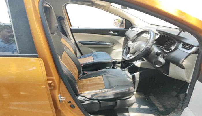 2022 Renault TRIBER RXZ AMT, Petrol, Automatic, 30,801 km, interior