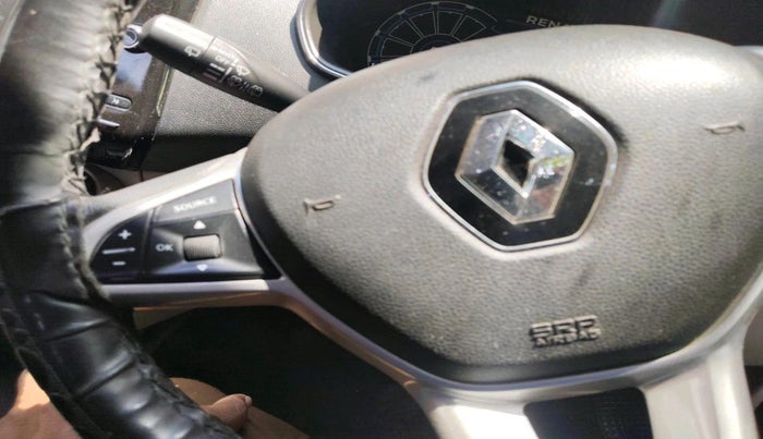 2022 Renault TRIBER RXZ AMT, Petrol, Automatic, 30,801 km, interior