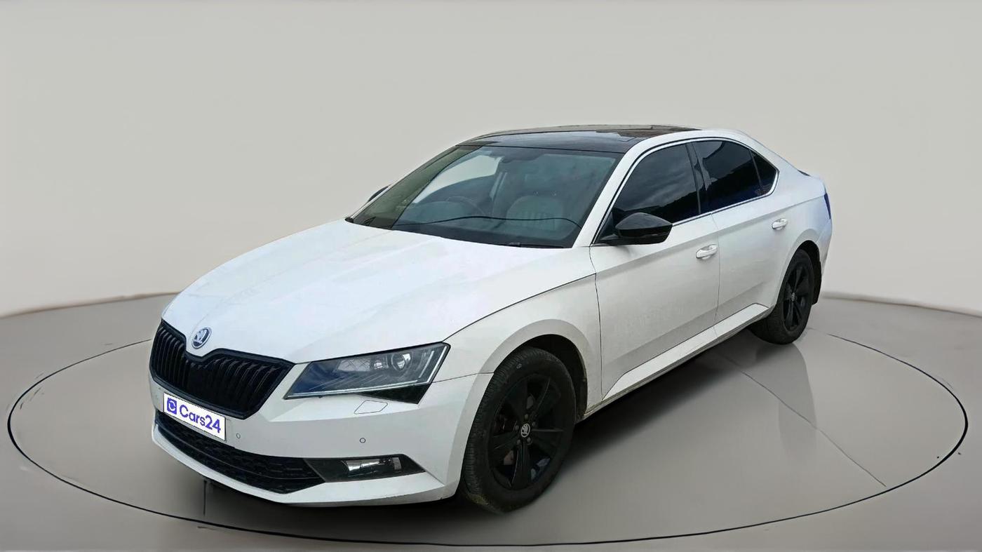 2016 Skoda Superb STYLE 1.8 TSI MT, Petrol, Manual, 1,44,011 km, exterior