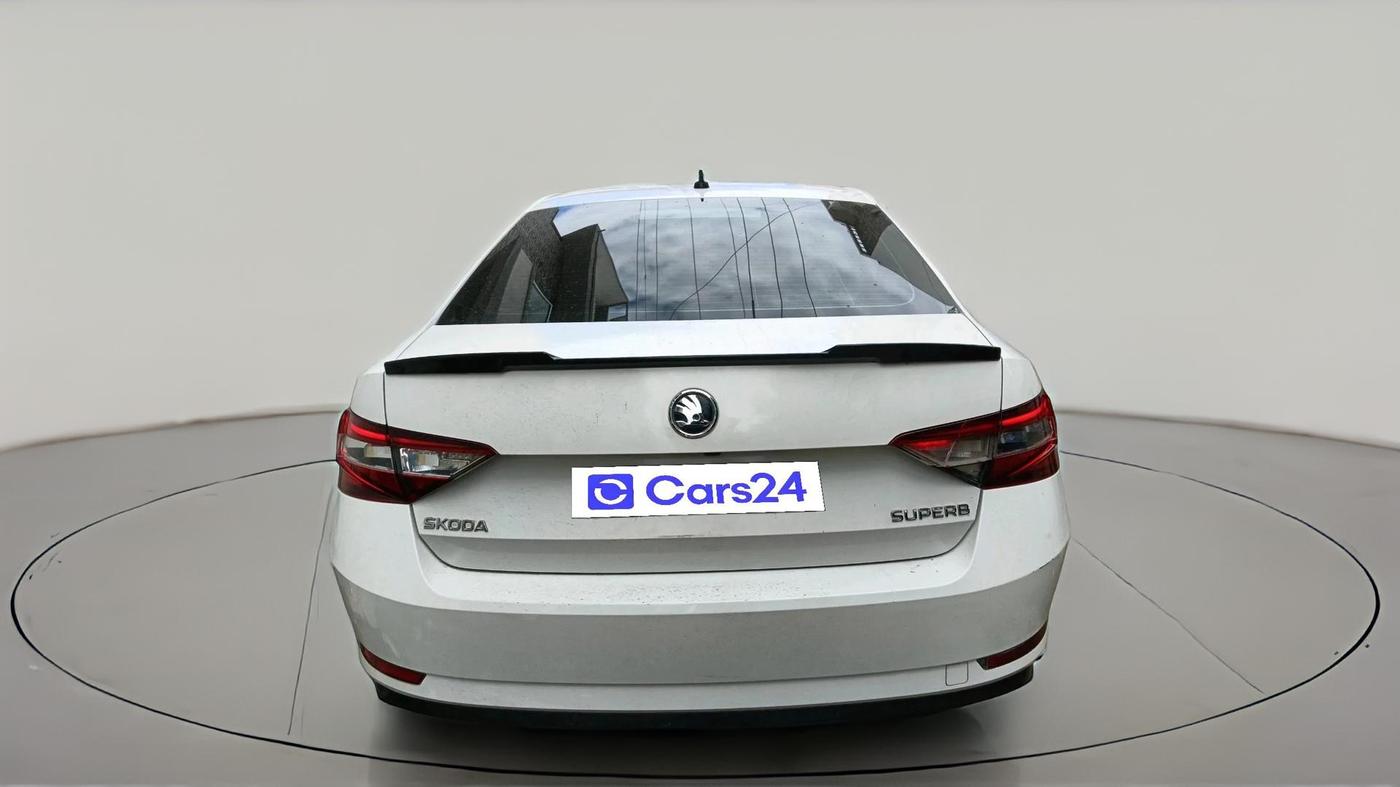 2016 Skoda Superb STYLE 1.8 TSI MT, Petrol, Manual, 1,44,011 km, exterior