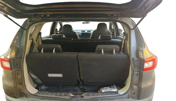 2023 Renault TRIBER RXZ, Petrol, Manual, 31,775 km, exterior