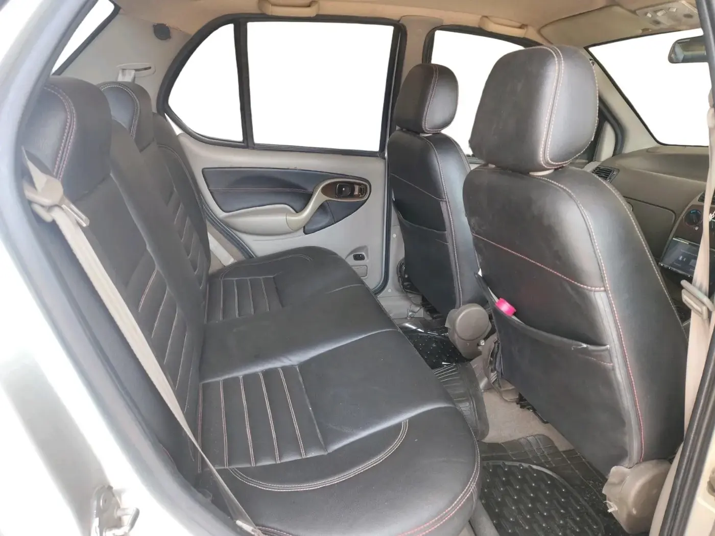 2011 Tata Indigo CS GLX, Petrol, Manual, 57,880 km, interior