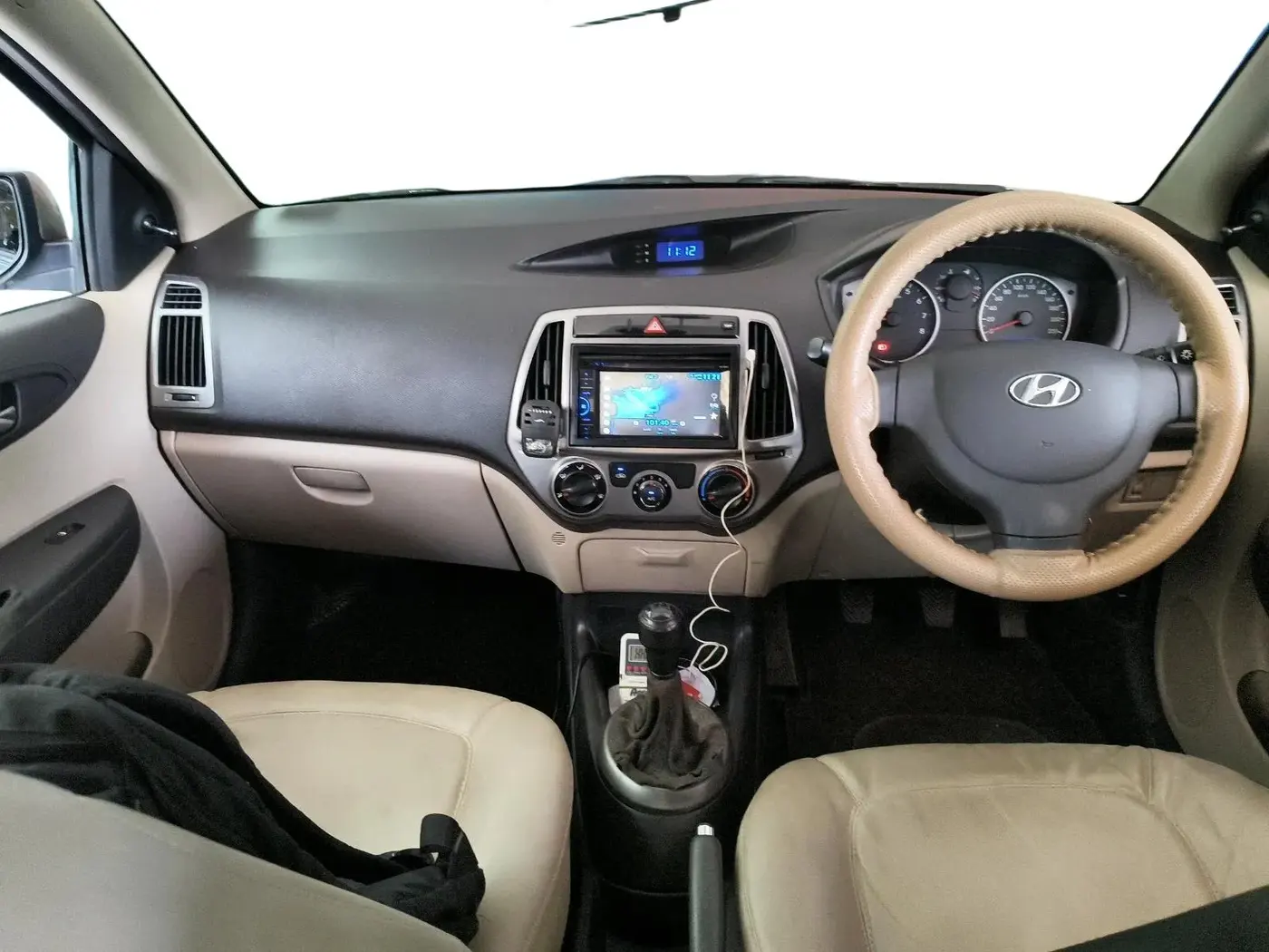 2013 Hyundai i20 MAGNA 1.2, Petrol, Manual, 24,745 km, interior