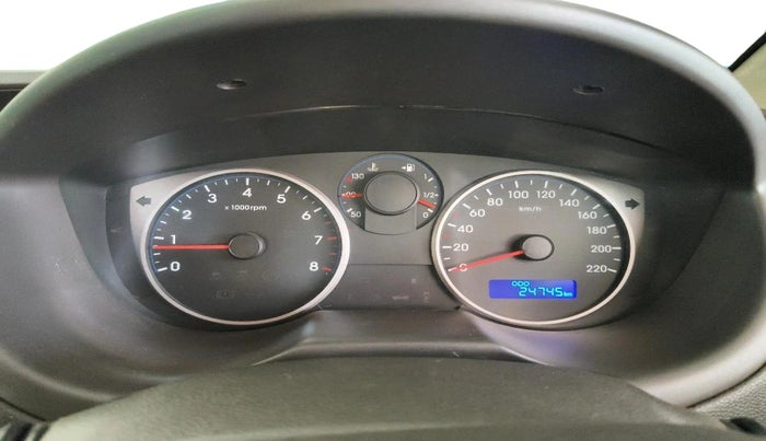 2013 Hyundai i20 MAGNA 1.2, Petrol, Manual, 24,745 km, interior