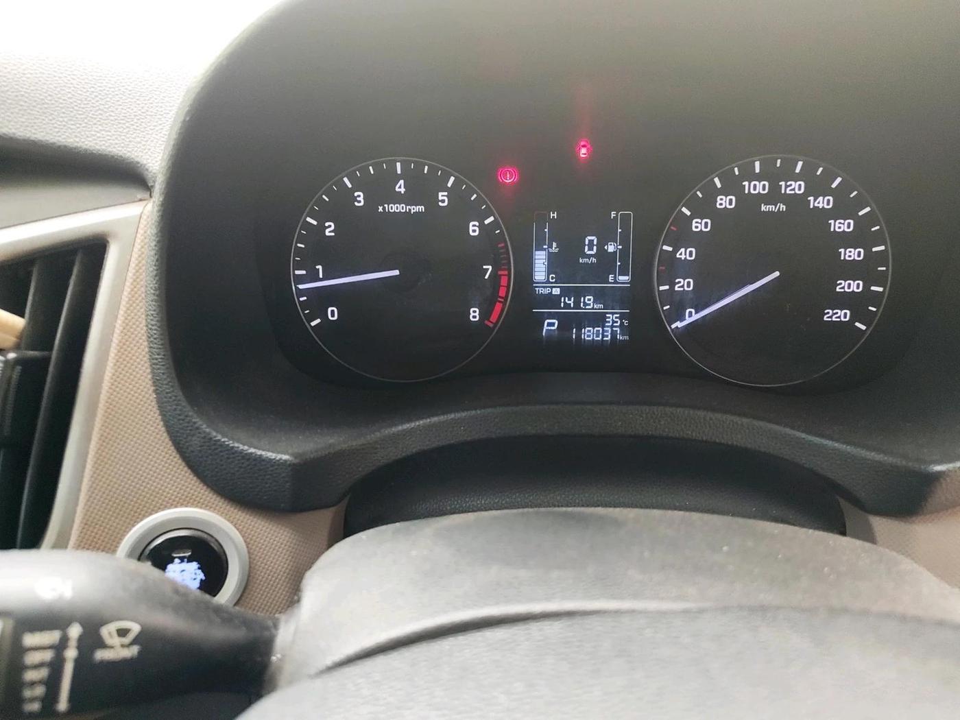2016 Hyundai Creta SX PLUS AT 1.6 PETROL, Petrol, Automatic, 1,18,037 km, interior