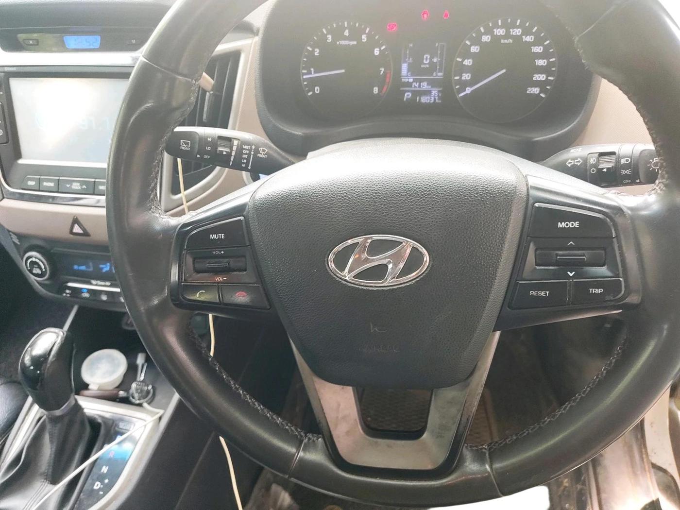 2016 Hyundai Creta SX PLUS AT 1.6 PETROL, Petrol, Automatic, 1,18,037 km, interior