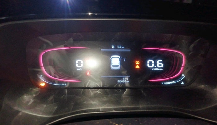 2022 KIA CARENS LUXURY PLUS 1.4 PETROL 7 STR, Petrol, Manual, 22,488 km, interior