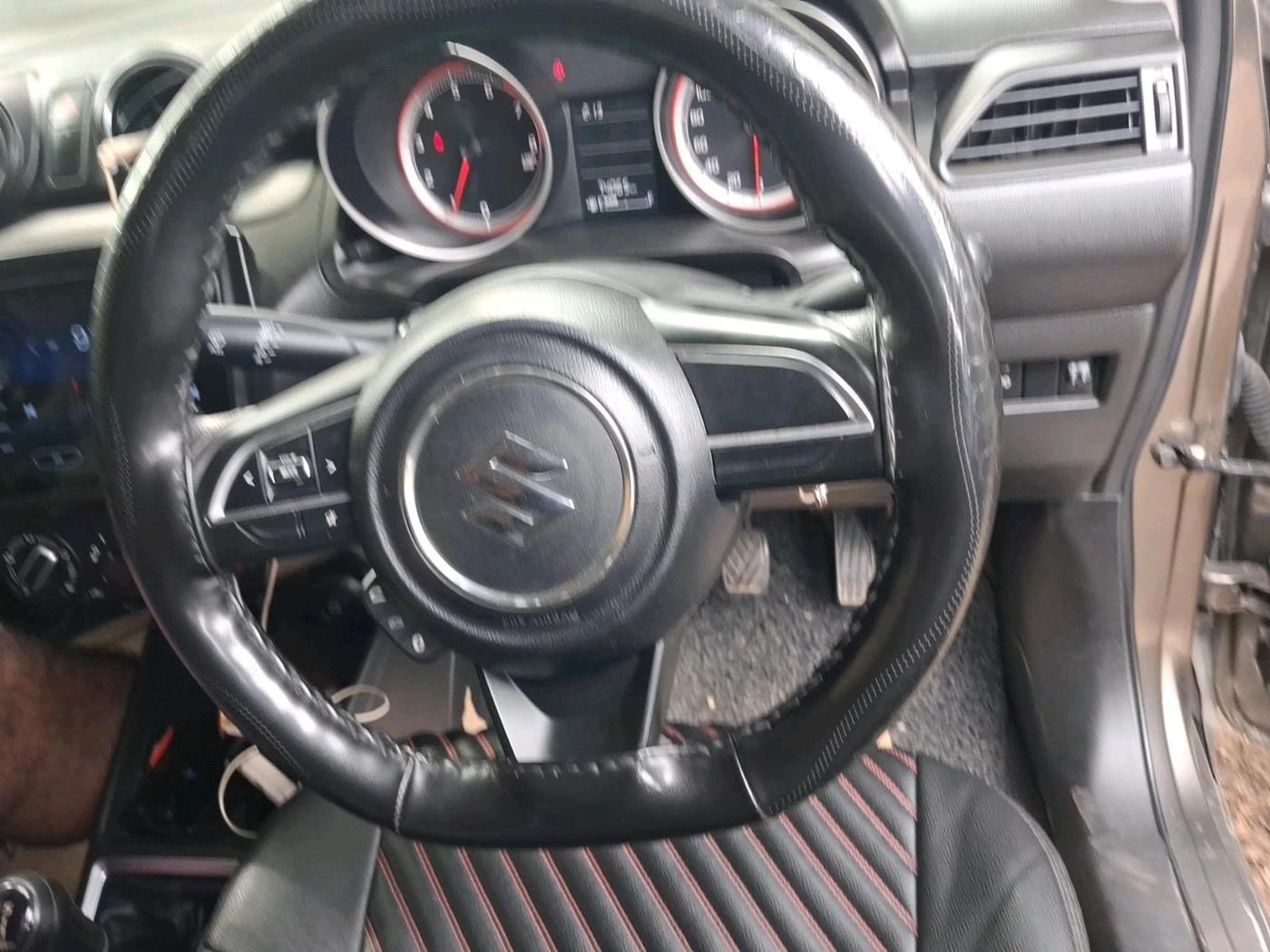 2022 Maruti Swift VXI, Petrol, Manual, 74,065 km, interior