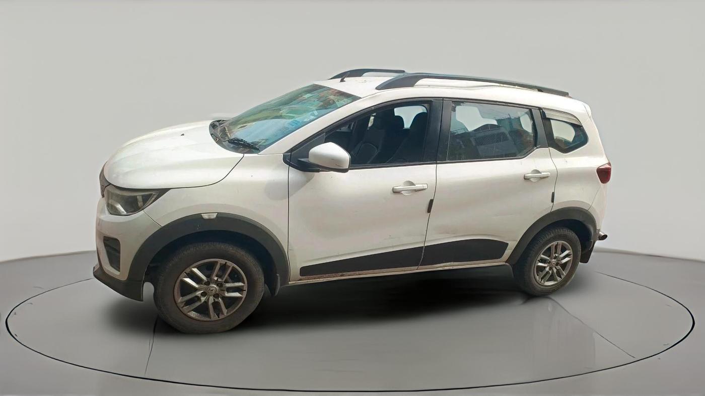 2020 Renault TRIBER RXT, Petrol, Manual, 72,889 km, exterior