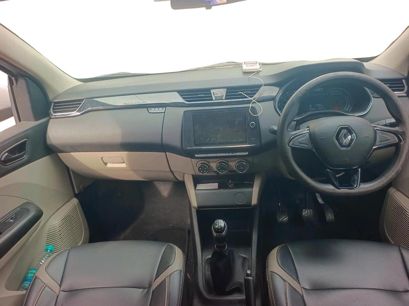 2020 Renault TRIBER RXT, Petrol, Manual, 72,889 km, interior