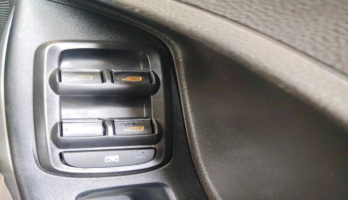 2019 Ford FREESTYLE TREND 1.2 PETROL, Petrol, Manual, 332 km, interior