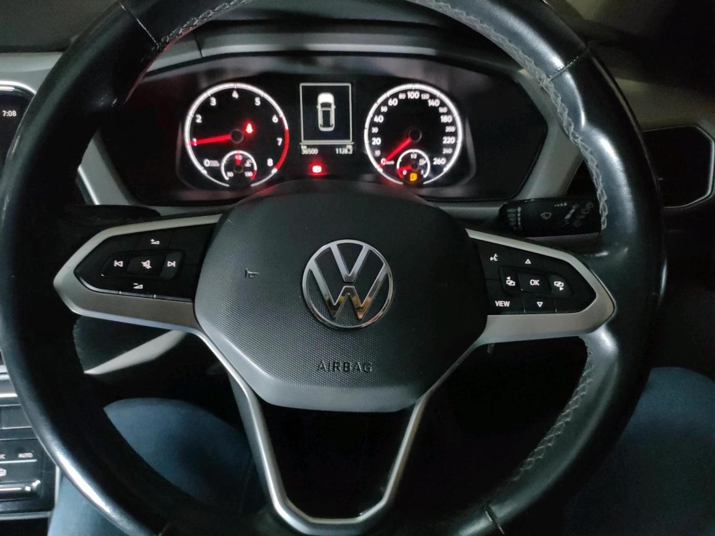 2022 Volkswagen TAIGUN HIGHLINE 1.0 TSI MT, Petrol, Manual, 36,500 km, interior