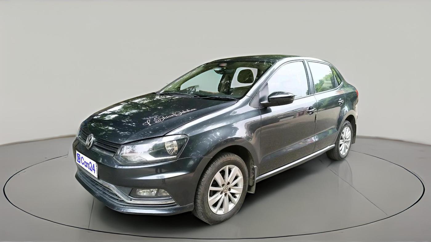 2017 Volkswagen Ameo HIGHLINE1.5L, Diesel, Manual, 1,04,130 km, exterior