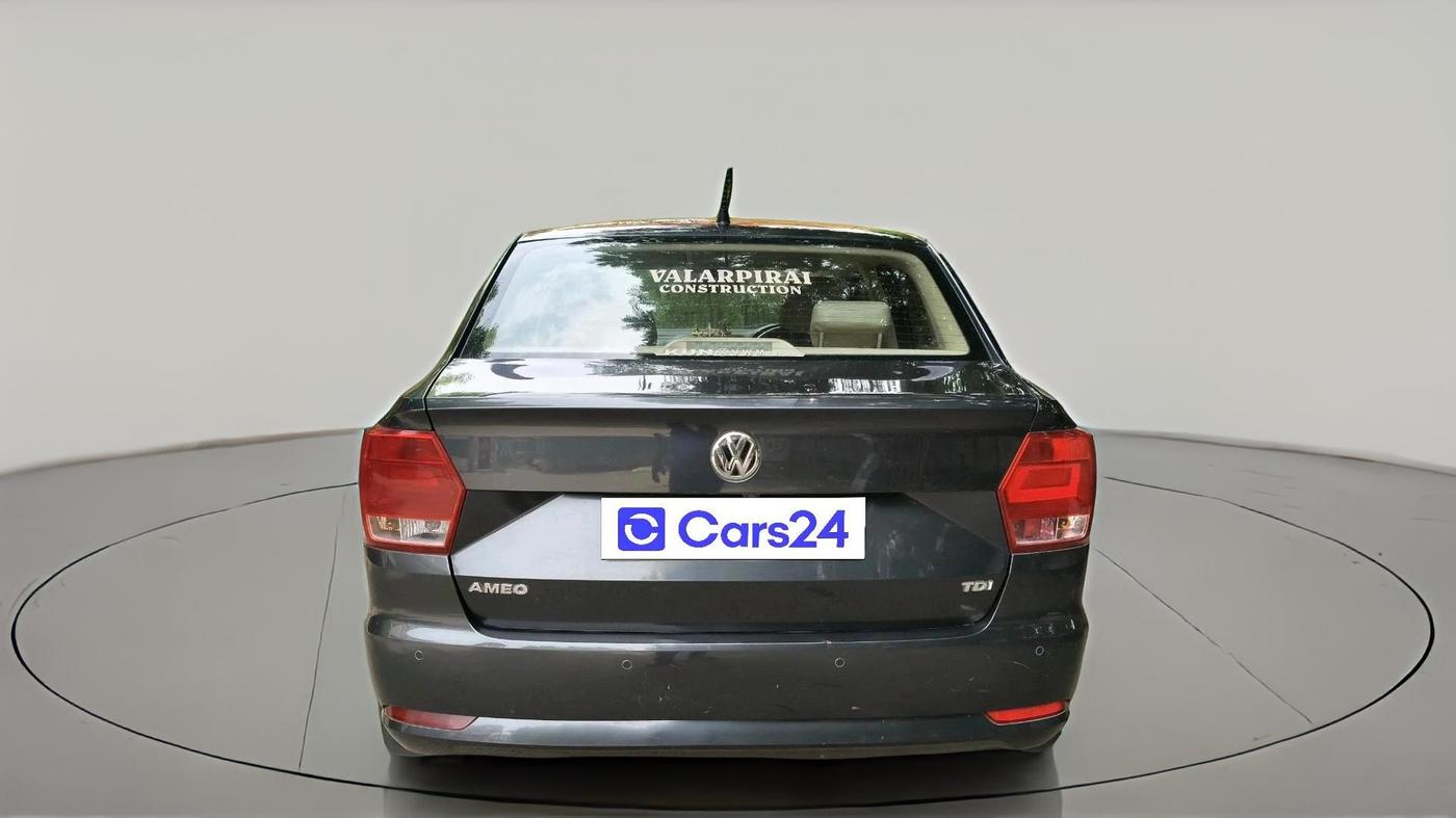 2017 Volkswagen Ameo HIGHLINE1.5L, Diesel, Manual, 1,04,130 km, exterior