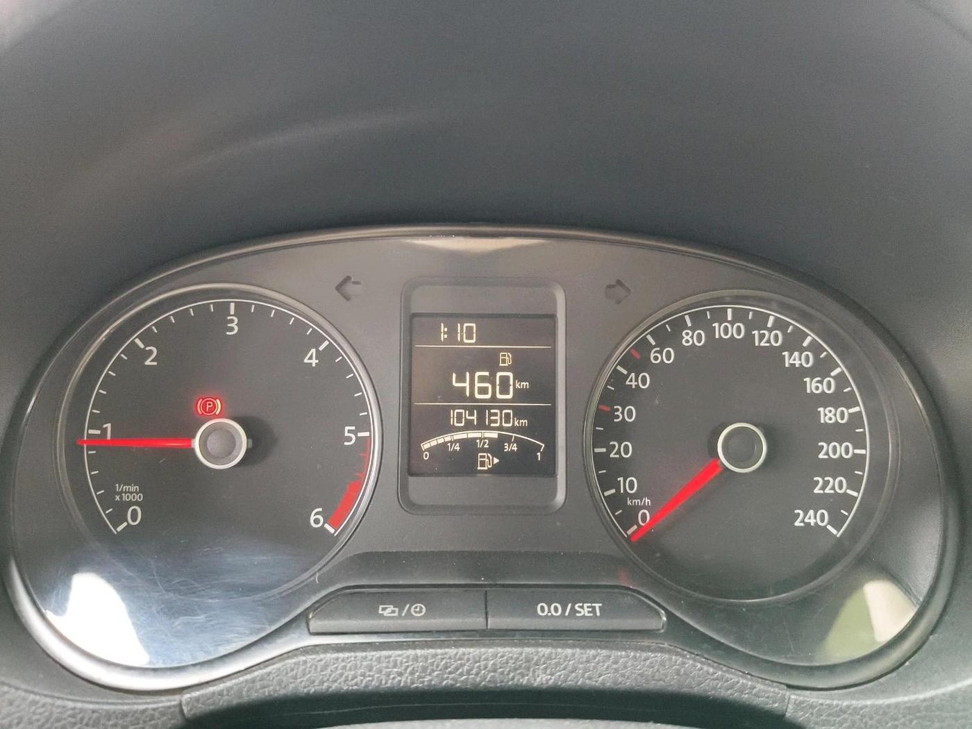 2017 Volkswagen Ameo HIGHLINE1.5L, Diesel, Manual, 1,04,130 km, interior