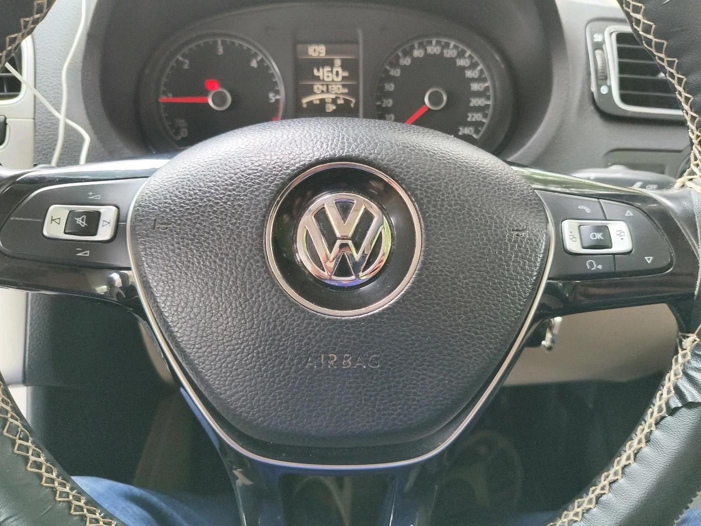 2017 Volkswagen Ameo HIGHLINE1.5L, Diesel, Manual, 1,04,130 km, interior