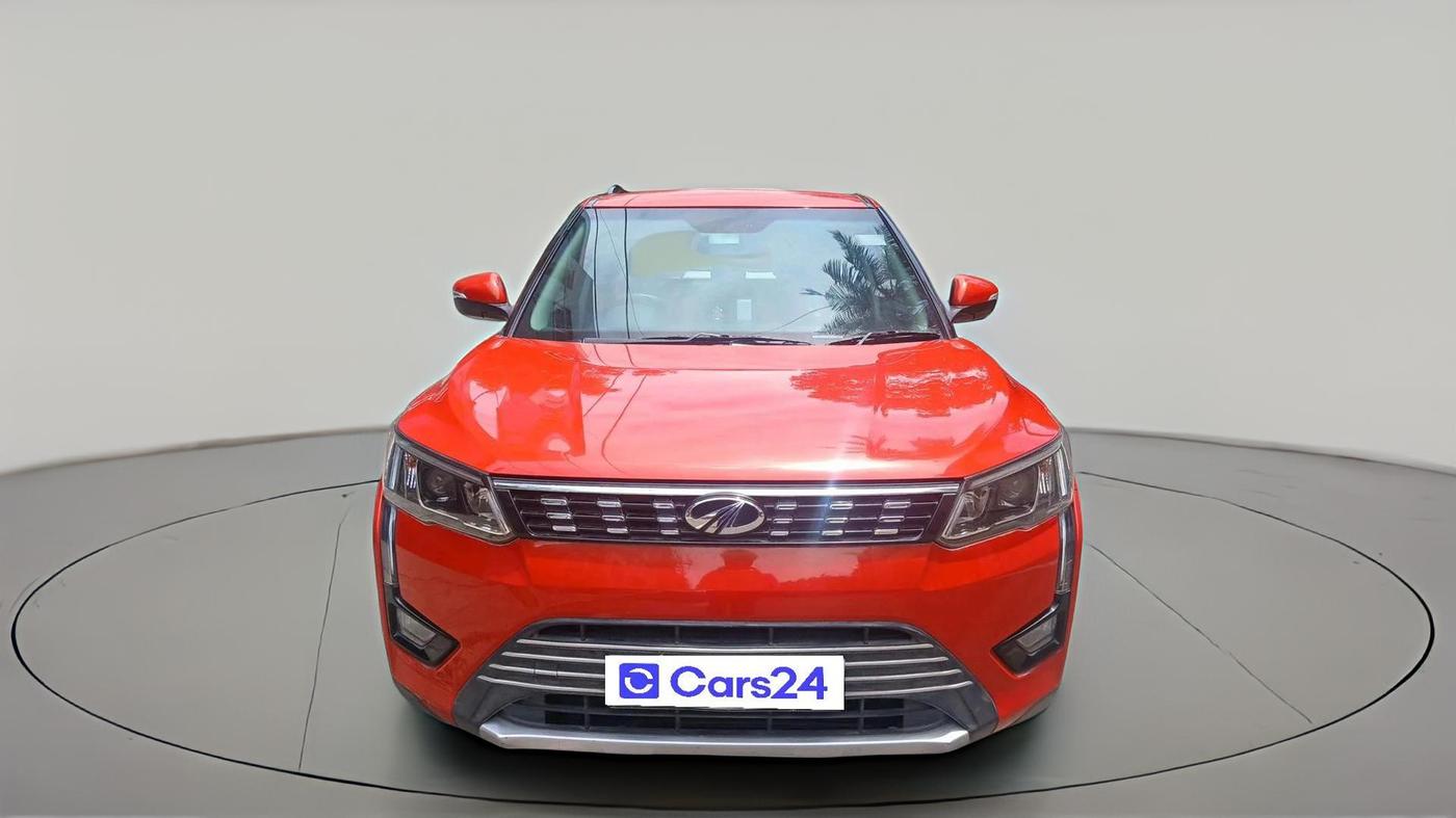 2019 Mahindra XUV300 W8 1.5 DIESEL, Diesel, Manual, 52,757 km, exterior