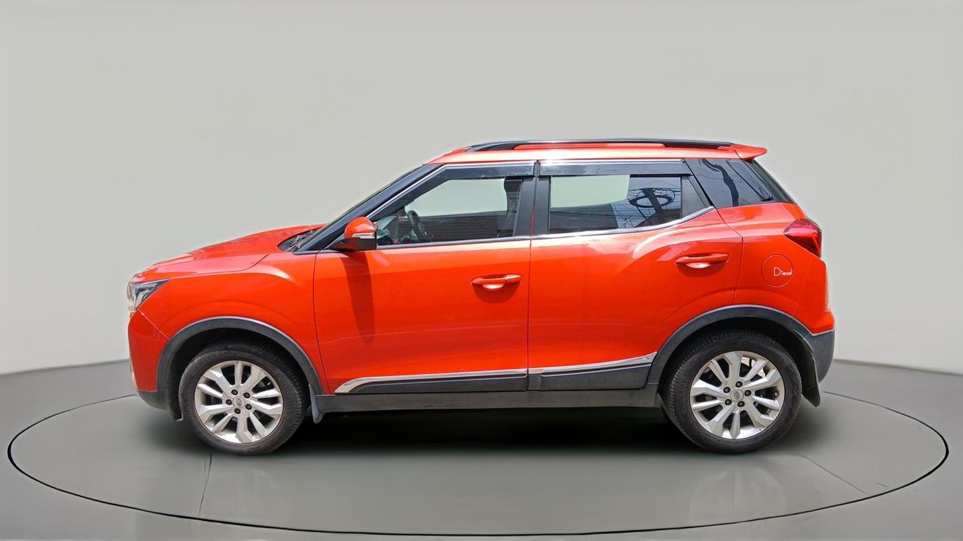2019 Mahindra XUV300 W8 1.5 DIESEL, Diesel, Manual, 52,757 km, exterior