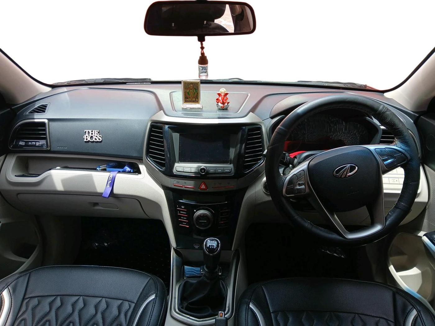2019 Mahindra XUV300 W8 1.5 DIESEL, Diesel, Manual, 52,757 km, interior