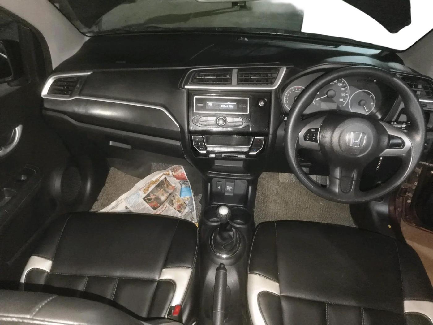 2018 Honda BR-V 1.5L I-VTEC S, Petrol, Manual, 29,043 km, interior