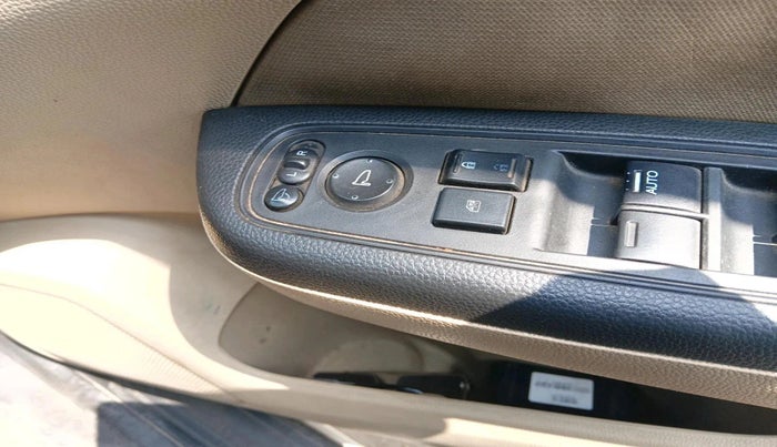 2019 Honda Amaze 1.2L I-VTEC S, Petrol, Manual, 1,01,963 km, interior