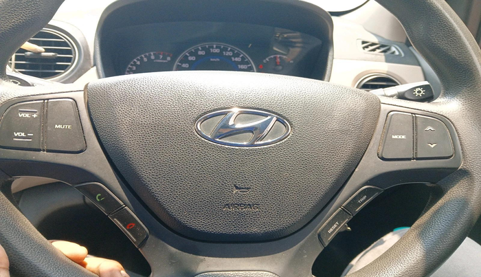 2017 Hyundai Grand i10 SPORTZ 1.2 KAPPA VTVT, Petrol, Manual, 73,215 km, interior