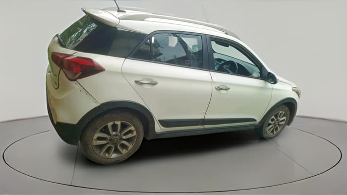 2016 Hyundai i20 Active 1.4 SX, Diesel, Manual, 1,40,157 km, exterior