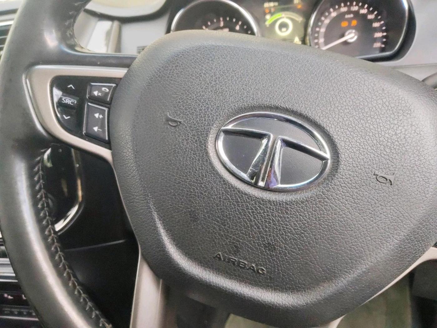 2017 Tata Hexa XT 4X2 6 STR, Diesel, Manual, 1,69,032 km, interior