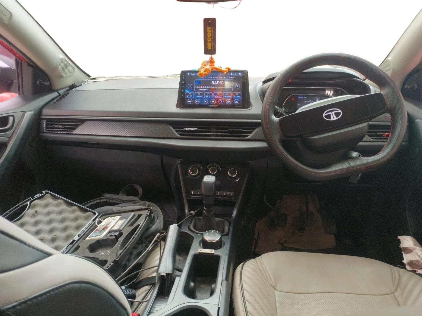 2024 Tata NEXON SMART 1.2 PETROL, Petrol, Manual, 26,583 km, interior