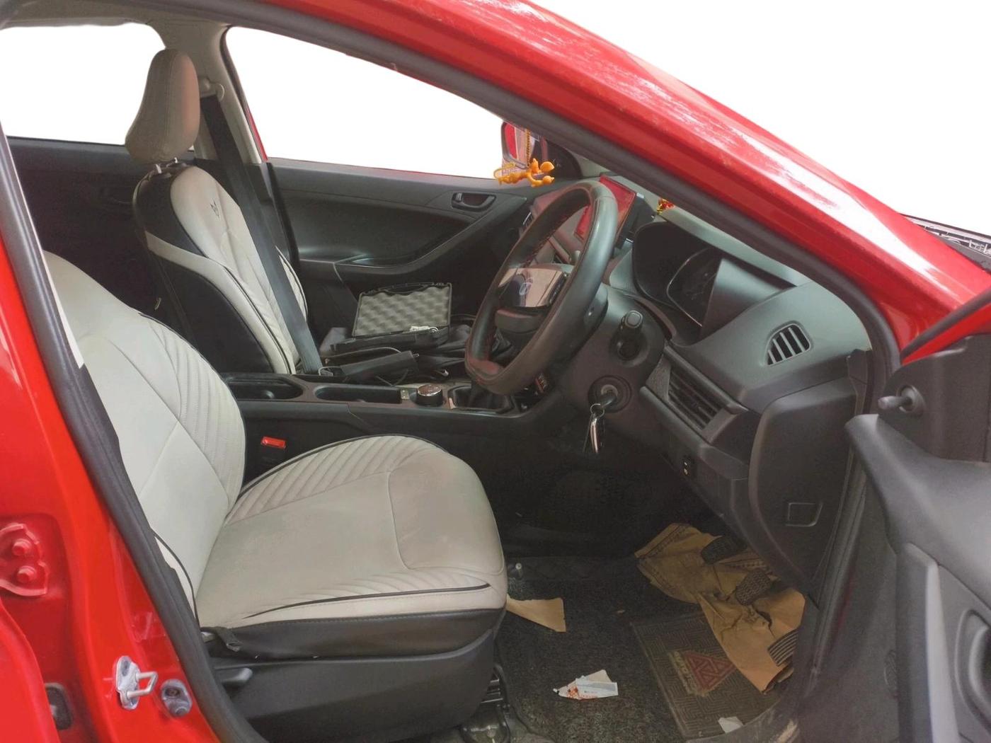 2024 Tata NEXON SMART 1.2 PETROL, Petrol, Manual, 26,583 km, interior