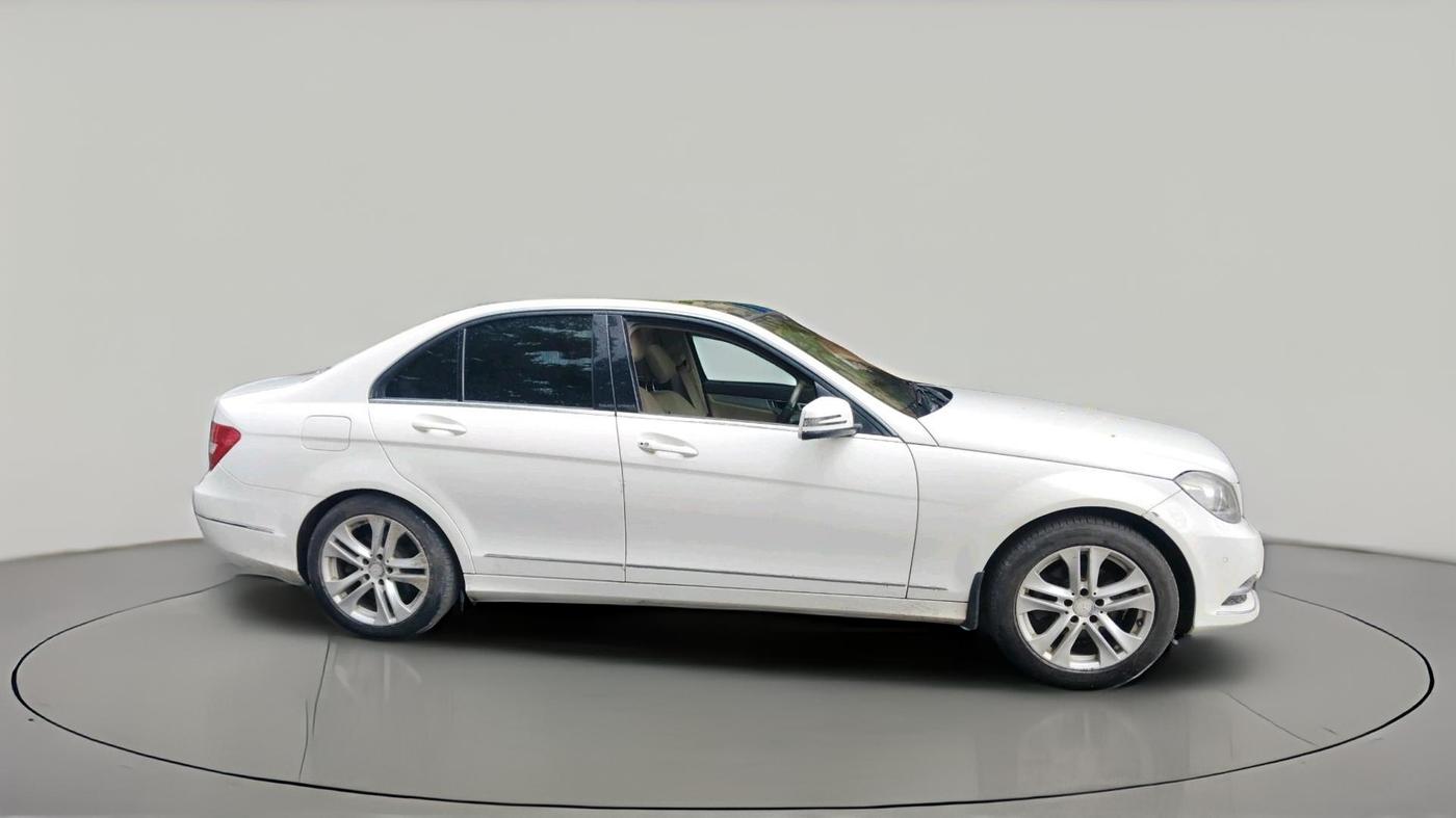 2013 Mercedes Benz C Class 200 CGI AVANTGARDE, Petrol, Automatic, 1,14,493 km, exterior